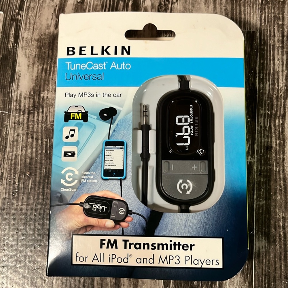 Belkin TuneCast Auto Universal FM Transmitter iPod & MP3 Players